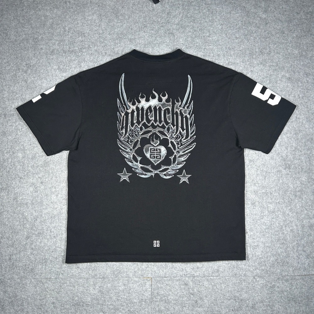 Givenchy T-Shirt Mens Large Black Chrome Goth Graphic Streetwear Luxury Designer